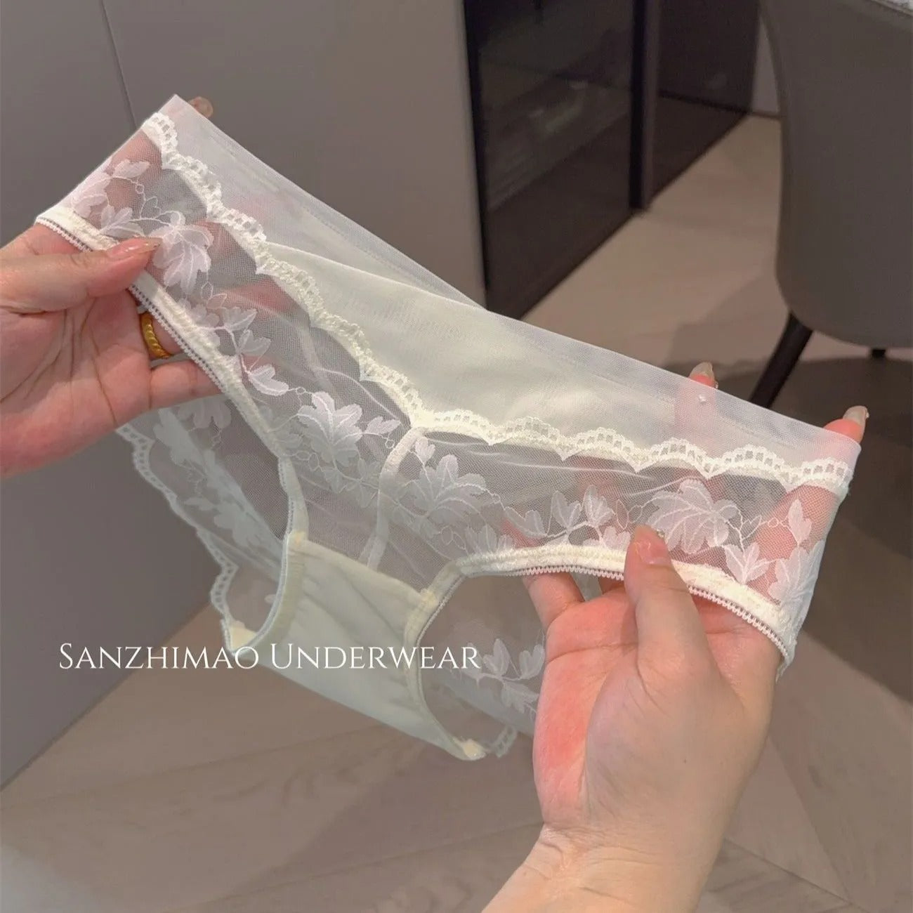 Lace Pure Love Panties (4 Packs)