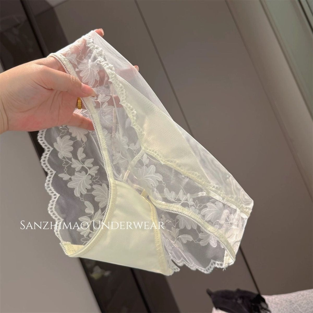 Lace Pure Love Panties (4 Packs)