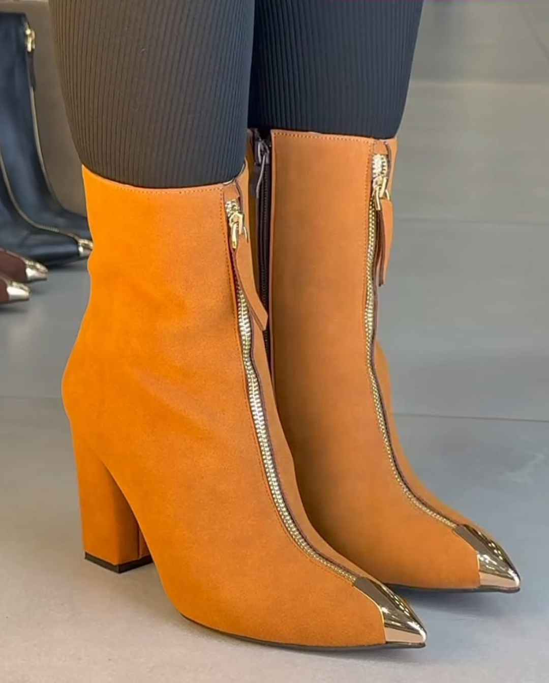 Metal-toed Front Zipper Boots