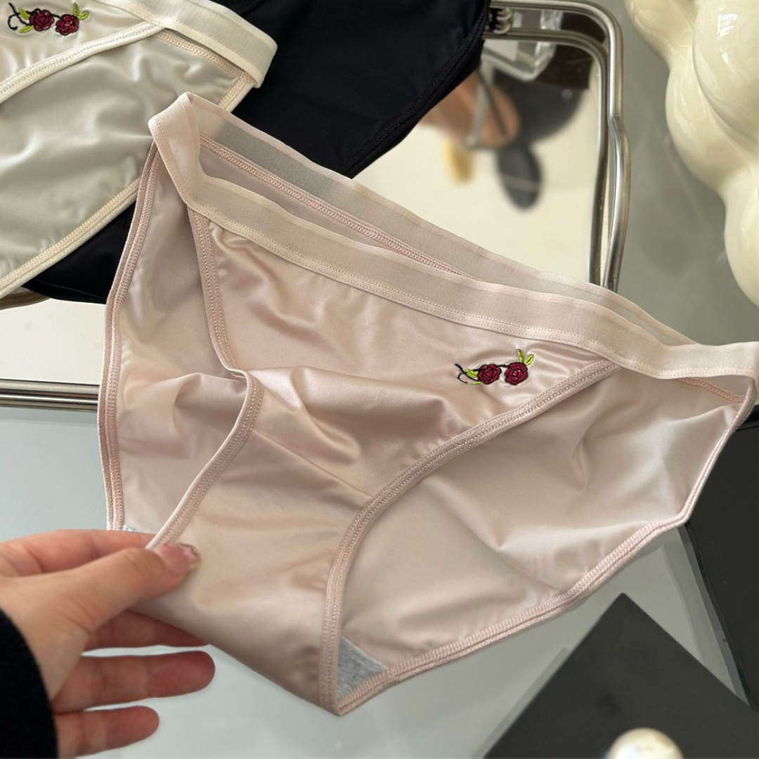 Embroidered Rose Briefs (4 Packs)